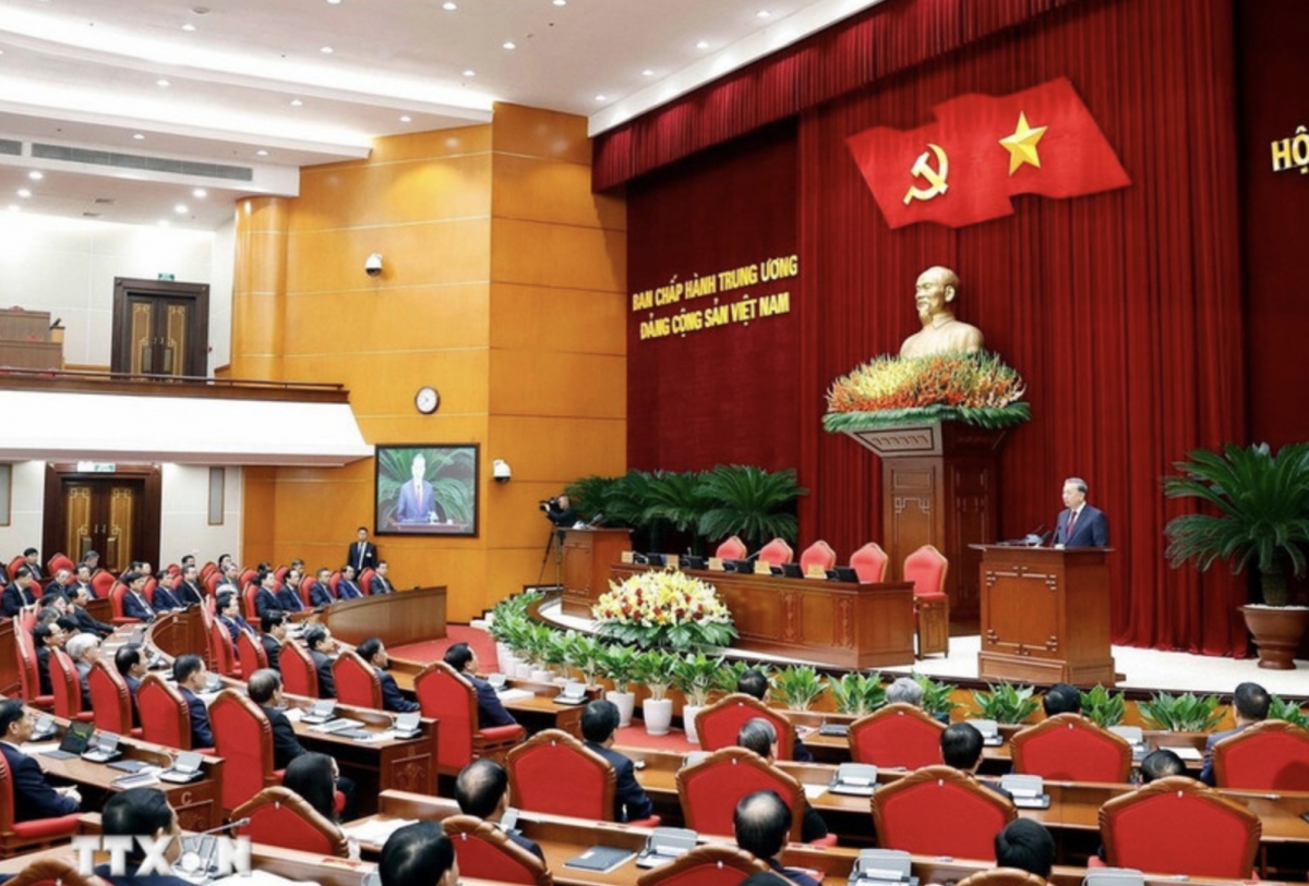 Party Central Committee’s 14th plenum concludes